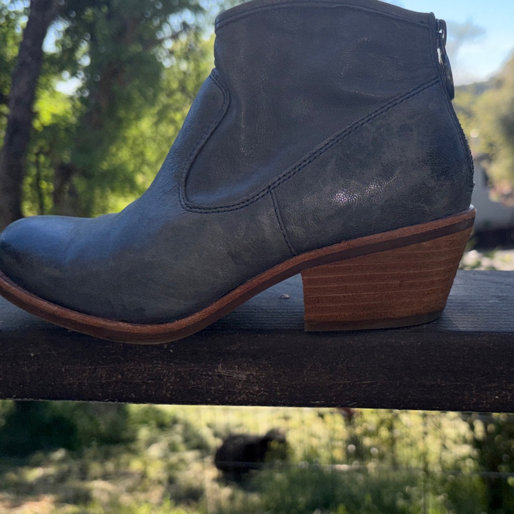 Sofft Aisley Grey-Blue Leather Ankle Booties 7.5 - Picture 6 of 16